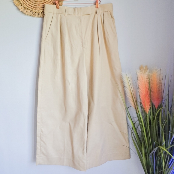 Banana Republic, New Cruise Wide-Leg Pants Maverick Tan Womens Size 14 Short - Picture 2 of 13
